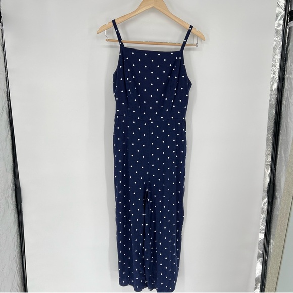 Old Navy Linen Navy polka dot jumpsuit Pockets‎ Smocked Back - Picture 3 of 15